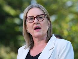 Victorian premier to front truth-telling inquiry