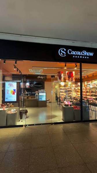 A Cacau Show do São Luís Shopping tá de cara nova! ✨🍫 Agora com um novo conceito ainda mais intenso, com experiências únicas, inovação e sustentabilidade em cada detalhe. Venha conhecer o