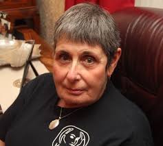 Hull brain injury survivor living with terminal cancer wins national award 