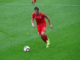 This is the official page for the england football teams. Ten Players Who Could Have Played For England But Didn T Back Page Football