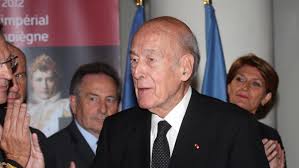 Pour les autres membres de la famille, voir famille mitterrand. L Ancien President Valery Giscard D Estaing Est Decede Des Suites Du Covid Video