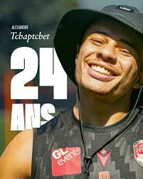 𝐉𝐨𝐲𝐞𝐮𝐱 𝐚𝐧𝐧𝐢𝐯𝐞𝐫𝐬𝐚𝐢𝐫𝐞 𝐀𝐥𝐞𝐱𝐚𝐧𝐝𝐫𝐞  𝐓𝐜𝐡𝐚𝐩𝐭𝐜𝐡𝐞𝐭 🎂 Notre jeune arrière fête aujourd'hui ses 24 ans !  𝑉𝑜𝑢𝑠 𝑝𝑜𝑢𝑣𝑒𝑧 𝑙𝑢𝑖 𝑠𝑜𝑢ℎ𝑎𝑖𝑡𝑒𝑟 𝑑𝑎𝑛𝑠 𝑙𝑒𝑠  𝑐𝑜𝑚𝑚𝑒𝑛𝑡𝑎𝑖𝑟𝑒𝑠 🥳 #LaForceDuLOU #LaMeute ...