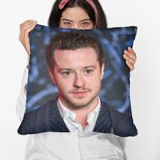Joseph Quinn Pillow