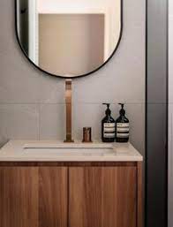Here's a quick and easy bathroom decorating idea — change out your bathroom's hardware.new drawer pulls, towel bars, toilet paper holder, and faucet will completely change the look. Viwd5x71oe3m0m