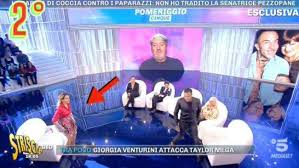 Barbara d'urso , s'infuria in diretta con l'ospite a pomeriggio 5 : Barbara D Urso Pomeriggio 5 Lo Notano Tutti Lo Fa Ogni Volta Che Si Siede