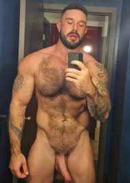 @boys_hairy Nudes pure passion!