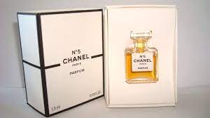 La mayor selección de chanel 5 a los precios más asequibles está en ebay. Chanel Miniatures N 5 Collectionsautourduparfum Par Annick Augu