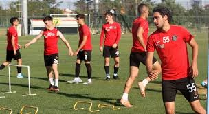 Eskişehirspor ile ilgili tüm spor ve transfer haberleri, fikstür, puan durumu, maç sonuçları, sezon kadrosu, foto ve video galerisi fanatik'te. Eskisehirspor A Koronavirus Arasi Yaramadi Son Dakika Haberleri