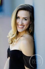 Melanie Reyes's Instagram, Twitter & Facebook