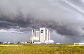 Spacex/twitter spacex is aiming to launch its next big test this month with starship, the spacecraft designed to fly. Poor Weather Scrubs Spacex S Historic Launch Attempt Updated Ars Technica