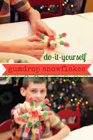Download 18 Fun Edible Christmas Crafts For Kids How Does She Yellowimages Mockups