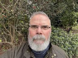 Please welcome New Member Bruce Pearce. I have joined Bruce to us as a  representative of Garden Organic- the premier UK national group supporting  organic gardening in the UK. Bruce is their