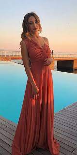 Providing wedding dresses in vintage, modern and bohemian etc. 18 Chic Summer Wedding Guest Dresses Wedding Dresses Guide Formal Wedding Guest Dress Beach Wedding Guest Dress Wedding Guest Dress Summer