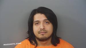 Oscar Silguero's Instagram, Twitter & Facebook