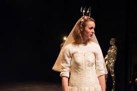 Le charme du film du norvégien joachim trier doit beaucoup à renate reinsve qui trouve ici son. Renate Reinsve Trondelag Teater