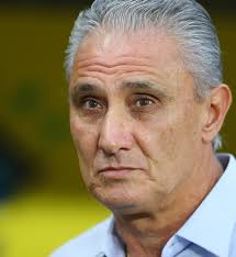 Lutamos para quebrar as linhas no primeiro tempo. Franca Pode Estrear Na Copa Com Mudancas E Giroud No Banco Veja Escalacao Franca Ge