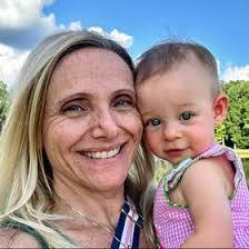 Melissa Niemi's Instagram, Twitter & Facebook