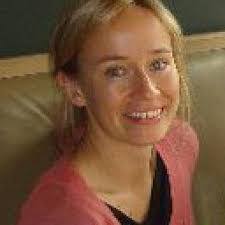 Elena Moore's Instagram, Twitter & Facebook