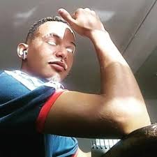 Stream Mc Kevin o Chris e Mc Nandinho