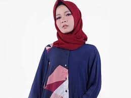 Kemudian tambahkan putih untuk menjadikannya kelabu lebih terang. Baju Warna Dongker Cocok Dengan Jilbab Warna Apa Blog Sintesa
