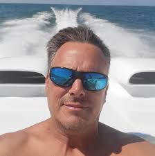 What are some job opportunities in construction, landscaping, or general  labor in Richmond, MI?