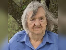 Janie Gunn's Instagram, Twitter & Facebook