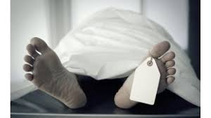 Sedang kalau semua urat pada pergelengan kaki terasa kendor, dan sekujur tubuh mengeluarkan keringat sampai basah kuyup, seperti kecapaian, tanda hidupnya hanya tinggal. 8 Tanda Yang Akan Dialami Seseorang Jelang Kematian Halaman 4 Blog Tribunjualbeli Com