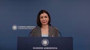 Η κυβερνητική εκπρόσωπος αριστοτελία πελώνη (με πέρασμα από τον κύκλο της άννα διαμαντοπούλου) θεωρείται (πρώην) πασοκ από ανθρώπους στη νδ που δεν χάρηκαν με την εμπιστοσύνη που της έδειξε ο πρωθυπουργός. Deite Thn Enhmerwsh Apo Thn Kybernhtikh Ekproswpo Aristotelia Pelwnh In Gr