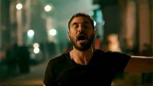 وكشف أحمد عز عن مفاجأة في فيلم ولاد رزق حيث أكد أن هناك مشهداً قام بكتابته في الجزء الثاني من الفيلم وهو مشهد المشاجرة بينه وبين نسرين أمين، الذي أعجب الجمهور وتم تداوله بشكل كبير عبر مواقع. ØµØ¯Ù‰ Ø§Ù„Ø¹Ø±Ø¨ Ø£Ø­Ù…Ø¯ Ø¹Ø² ÙŠØ¨Ø¯Ø£ ØªØµÙˆÙŠØ± ÙÙŠÙ„Ù… ÙˆÙ„Ø§Ø¯ Ø±Ø²Ù‚ 2