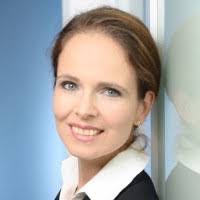 Kristina Henning's Instagram, Twitter & Facebook