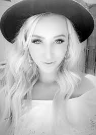 Kelsey Rausch's Instagram, Twitter & Facebook