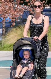 @emilybluntoffcl my daughter went to see mary poppins returns in full outfit and loved it! Emily Blunt John Krasinski Baby Number Two Stars Announce Birth