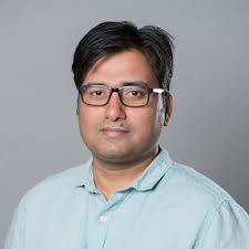 What is the relationship between crystallization and boron concentration in  a bio active glass?