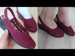 Anneler Gunune Ozel Orgu Anne Ayakkabisi Knitting Shoes Orgu Ayakkabi Modelleri Model Ayse Varol Youtube Patikler Ayakkabilar Orgu