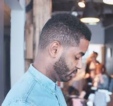 Coupe de cheveux garcon noir 2018. Coiffure Homme Noir Degrade Osez Le Degrade Homme Noir Tendance