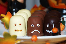 An halloween darf es blutig und gruselig zugehen! Unsere Besten Einfachsten Ideen Fur Eine Halloween Party Mit Kindern