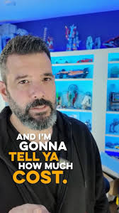 I feel like we can't be this close to Christmas without throwing in some  Christmas projects right? The one in particular that caught my eye this  week is from Frank Howarth. He