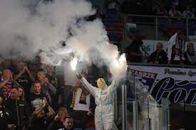 Derby górnego śląska były starciem, które elektryzowało rzeszę polskich kibiców. C U5gmm25o4wrm