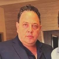 300+ "Dan Feld" profiles