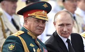 Pravi putinisti lezejo iz lukenj ...