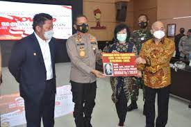 Sumbangan rp2 triliun akidi tio disebut hoaks hingga prank. Pengusaha Asal Aceh Beri Hibah 2 Triliun Ke Polda Sumsel Untuk Penanganan Covid 19 Reaksi Media