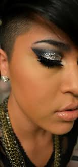 Nakia Waters (nickinakia)