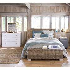 Letti, comodini e testate il giusto letto, magari con una testata e accanto il comodino, può fare davvero la differenza nella camera da letto, saprà renderla unica e straordinariamente bella. Testata Da Letto In Rattan Kubu E Massello Di Mogano L 160 Cm Key West Maisons Du Monde