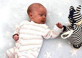 Babys Erstes Jahr In Bildern Babycenter