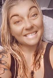 Nicole Mcclay's Instagram, Twitter & Facebook