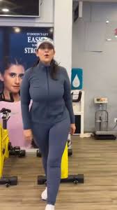 @bolly_divass video Tweet