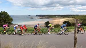 Suivre nos derniers moments actualité à la une. Tour De Bretagne Cycliste Suivez Le 11 12 De France Bleu En Live Video Depuis Rouge Lundi 29 Avril 2019