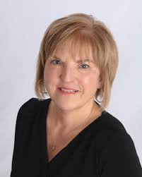 Doris Carr, Associate Broker, Crye Leike Realtors, 256.653.9891