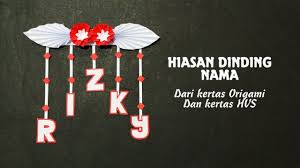 Karena kasar, tektur dari kertas ini tidak licin serta dapat juga menyerap tinta dari tulisan yang karakteristik kertas manila ini mirip sekali dengan bw carton, bahkan bisa dibilang satu jenis. Hiasan Dinding Kamar Nama Dari Kertas Origami Dan Kertas Hvs Wall Hanging Youtube
