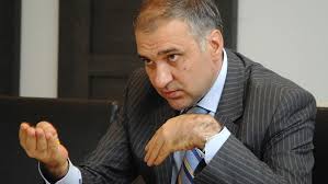 Картинки по запросу петр келлнер Irzhi Shmejc I Petr Kellner Prodayut Okolo 6 V Polymetal Vedomosti